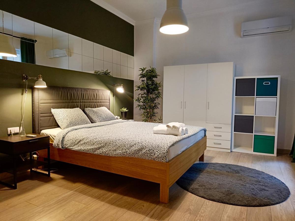 Newly Refurbished Apartment In The City Center صوفيا المظهر الخارجي الصورة